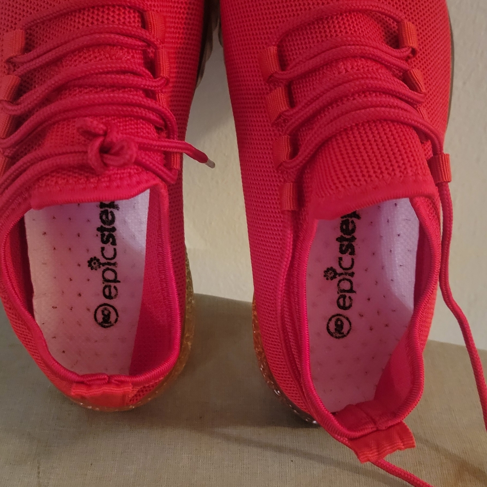 Epic Step Bold Red Sneakers.  Size 9 but Can Fit a size 8.  NWOT. No Box